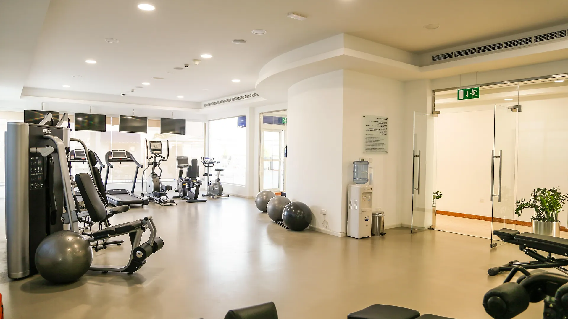 J5 Rimal Hotel Apartments Ντουμπάι 4*,