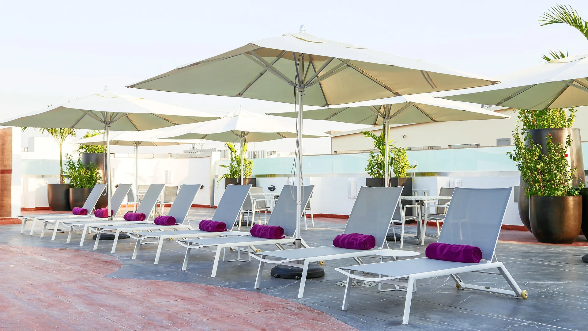 J5 Rimal Hotel Apartments Ντουμπάι Ξενοδοχείο με διαμερίσματα