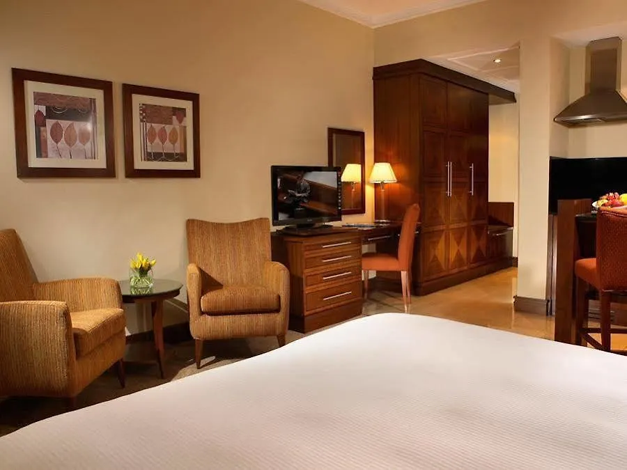 J5 Rimal Hotel Apartments Dubai 4*,